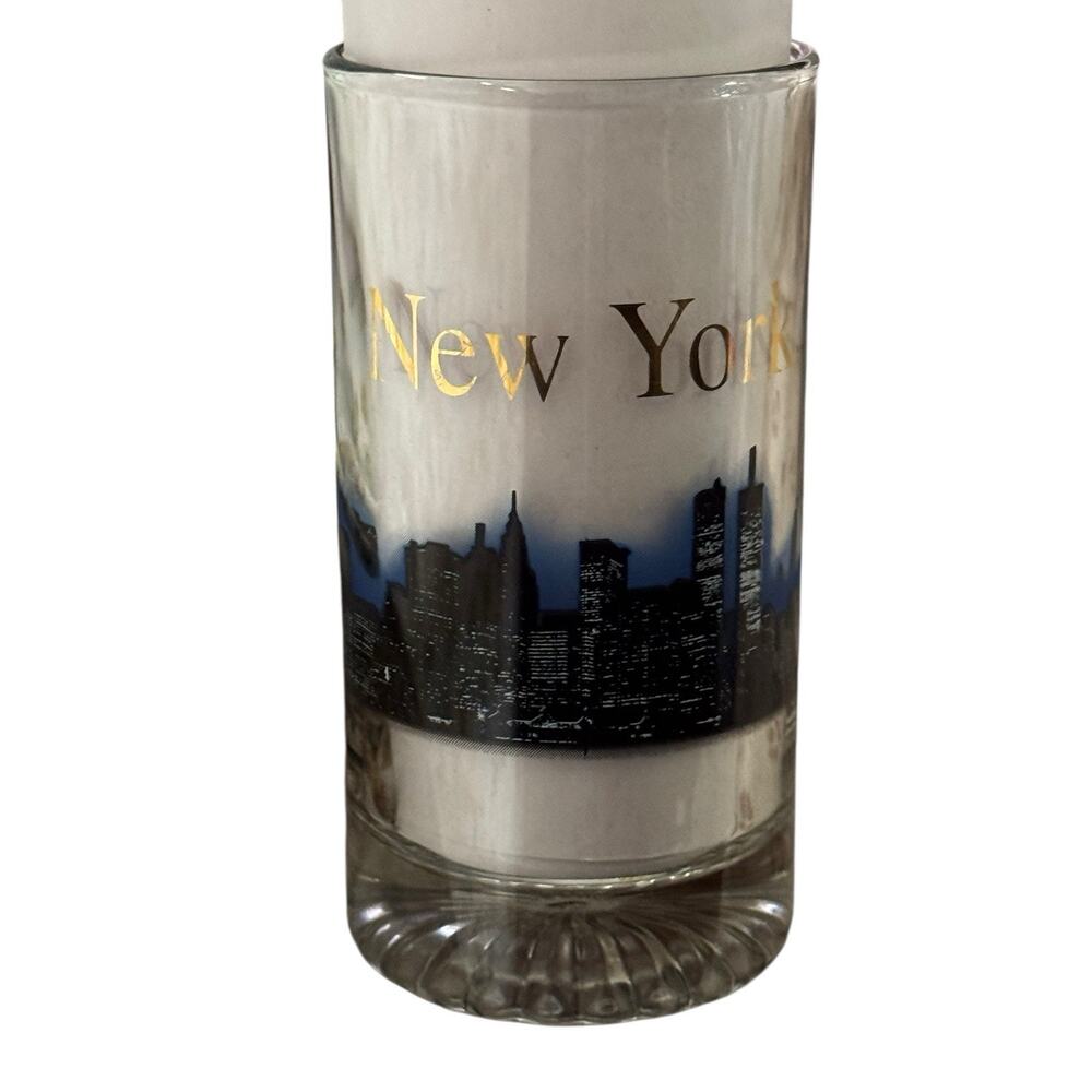 VTG New York Skyline Mug Twin Towers Statue of Liberty Tourist Souvenir NYC